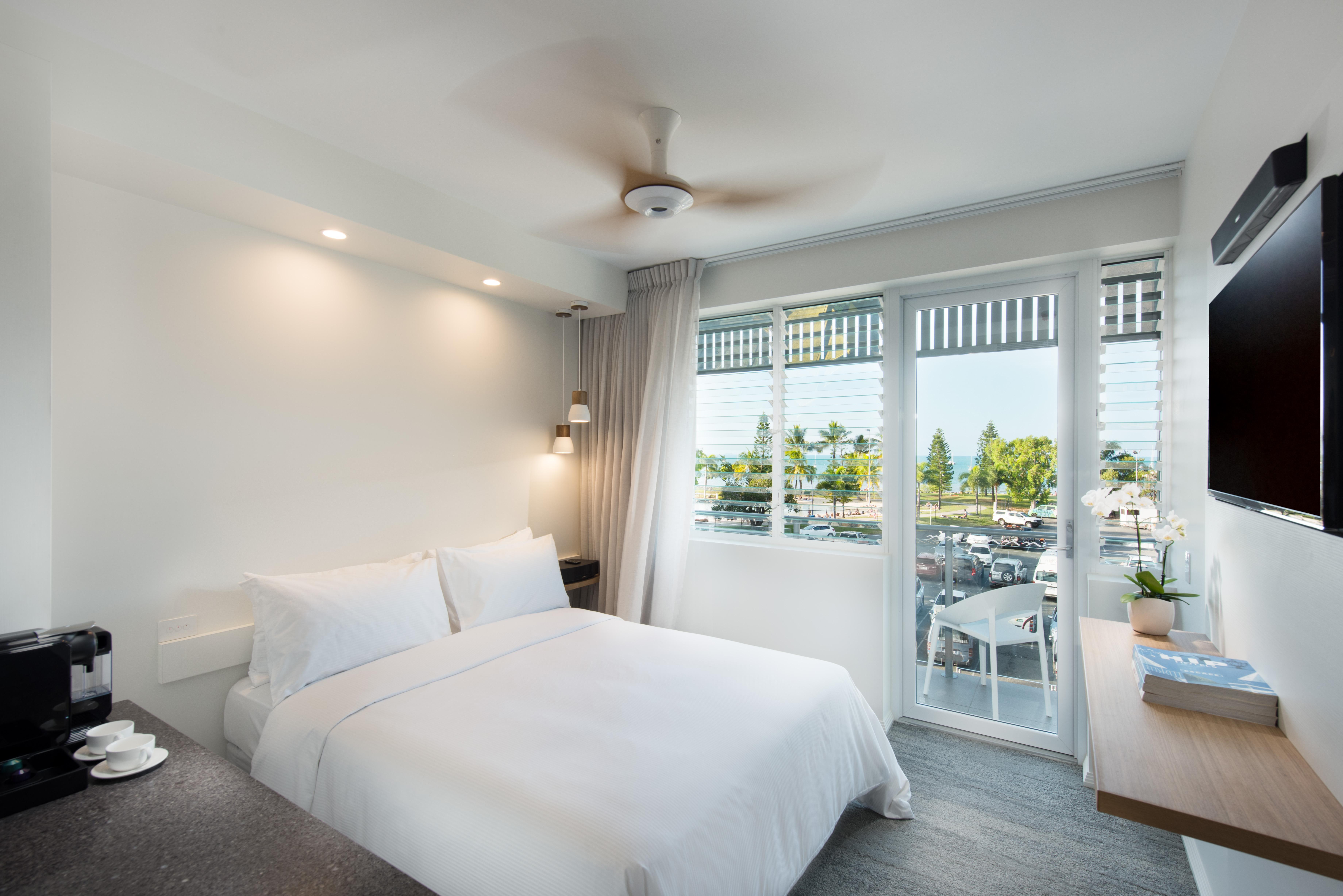 Heart Hotel And Gallery Whitsundays Airlie Beach Buitenkant foto
