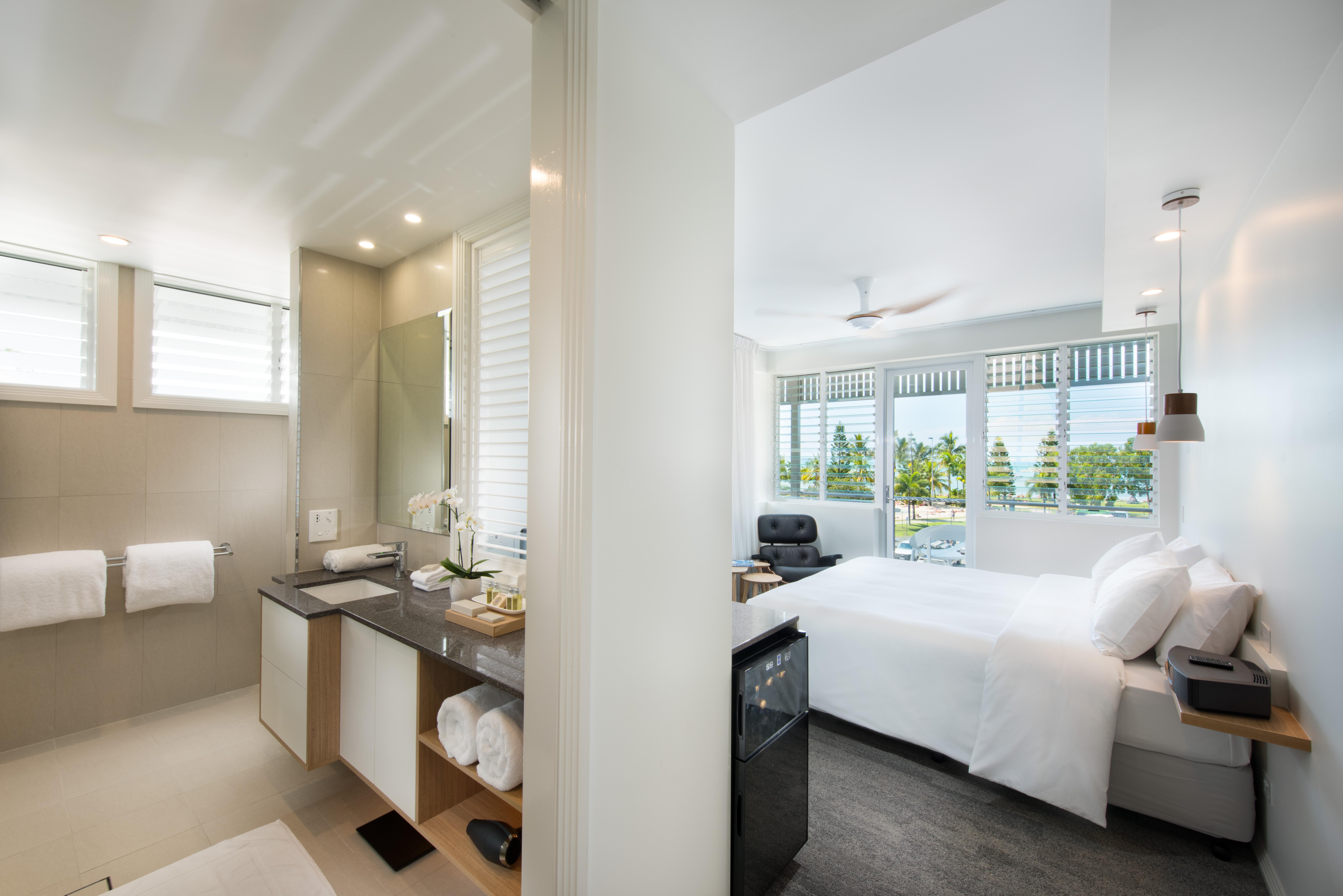 Heart Hotel And Gallery Whitsundays Airlie Beach Buitenkant foto